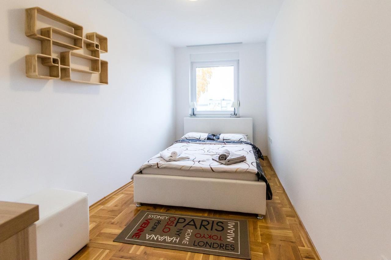Oscar Apartment Osijek Bagian luar foto