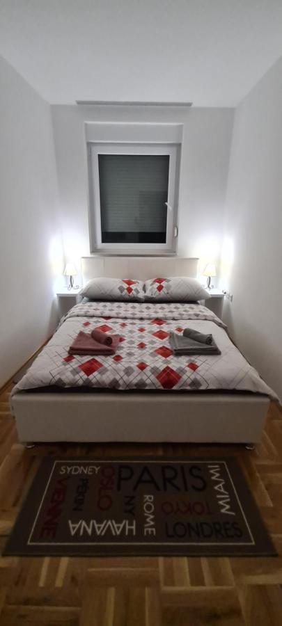 Oscar Apartment Osijek Bagian luar foto